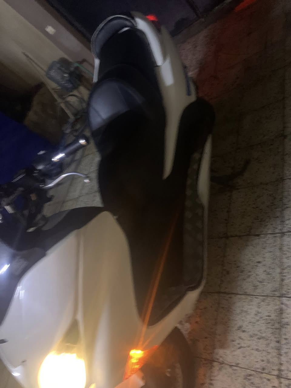 ماطور فورزه ٠٨ ماطور شرط الفحص وين ما يعجبك اخذو افحصو الماطور مرقم والشرعيي يريد تحويل رايدو أب ١٨٠٠ وبي مجال بسيط أبو
 وبي واتساب ***********
