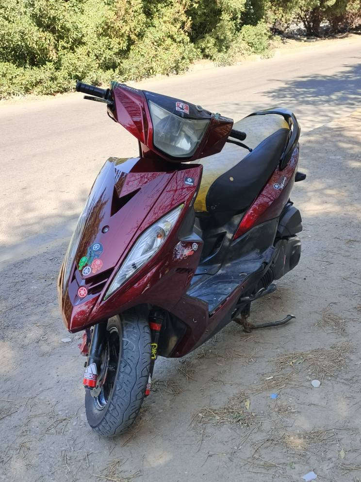 السلام عليكم
جيتي ار للبيع او المراوس كفاله عامه الدراجه حلوه وما بيها شي نقص بس الواقيه مال صالنصه والباقي كفاله مكينه خير من الله كلجات شلعه معدل كله تمام 
مكاني الغزاليه
سعرها 750 وبيها مجال بسيط
رقمي وبي واتساب *********** بغداد, العراق
