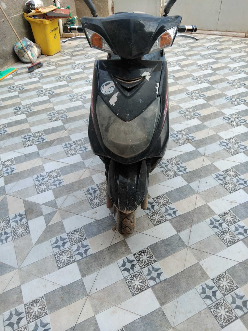 الو السلام عليكم عندي هاي دراجه سكنس ياباني ***********
