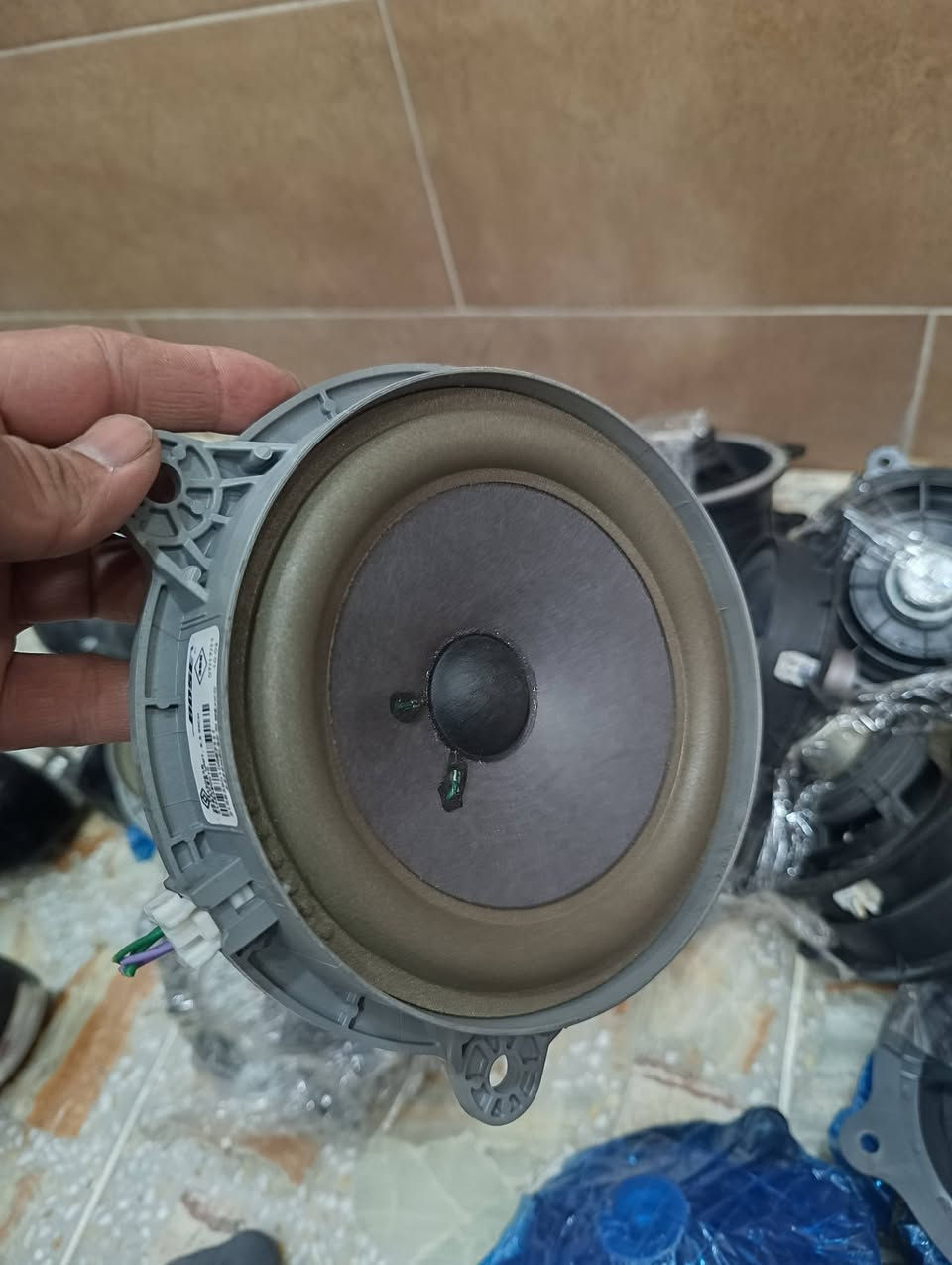 السلام عليكم سماعات رينو فلونس سعر الزوج 20 الف بغداد الرصافه اكو توصيل للمحافظات  *********** ملاحظة مو كل الفلونس يرهم اله
