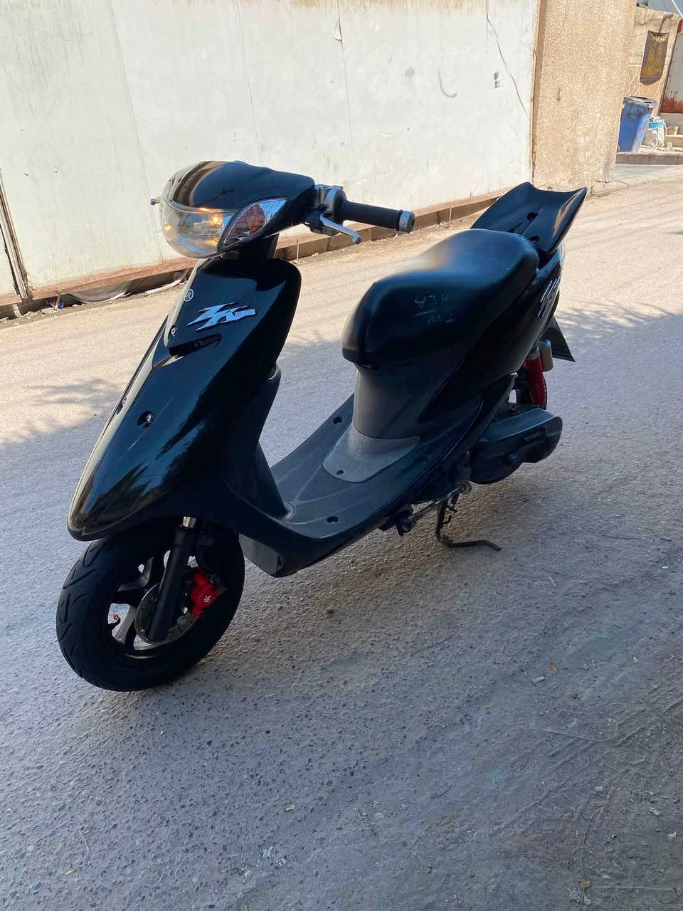 سلام عليكم للبيع دراجه سبايزر مجنح رياضي ويل كب رياضي دبل خلفي رياضي وبيهة ريمونت كونترول دراجه رمبه صارلهة (4)ايام نازلة مكفوله كفاله عامه وجاهزه بدون اي نقص اوراق كامله سعرهة(800)وبيهة مجال بسيط جدا للشراي 
رقم الهاتف(***********)مكاني بغداد الغزالية
