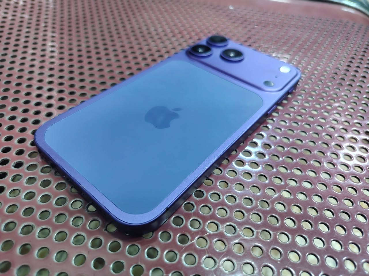 للبيع او مراوس ايفون xr محور 17 برو  كلشي شغال بي حته فيس ايدي شغال الصامت دكمه فلاش شغال بي فطر كلش زغير بطرف الشاشه مخلي صورته بالمنشور
ذاكره 128
بطاريه 100
سعره ١٩٠ قفل


**إذا كنت صاحب هذا الإعلان وتريد حذفه لأي سبب، رجاءا أرسل رسالة إلى الدعم الفني**
