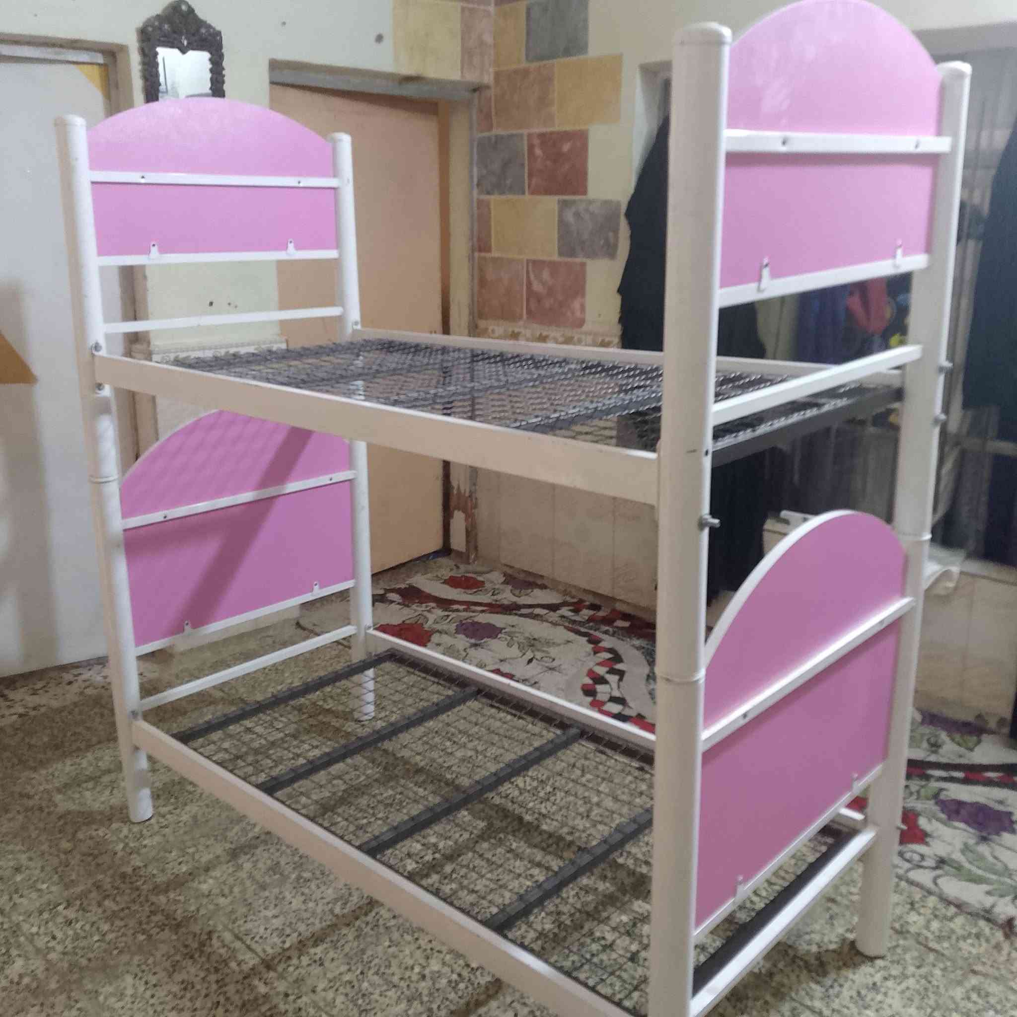 السلام عليكم اسره للبيع بسعر مناسب ب80قفل للاستفسار على هذا الرقم ***********
