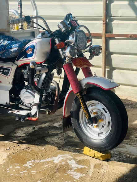 السلام عليكم ستوته للبيع 2014اوراق وكيل
ستوته جاهزه مابيه نقص  محرك جديد 25
السعر 1950وبيه مجال قليل مكاني شطره الشراي يتصل***********
