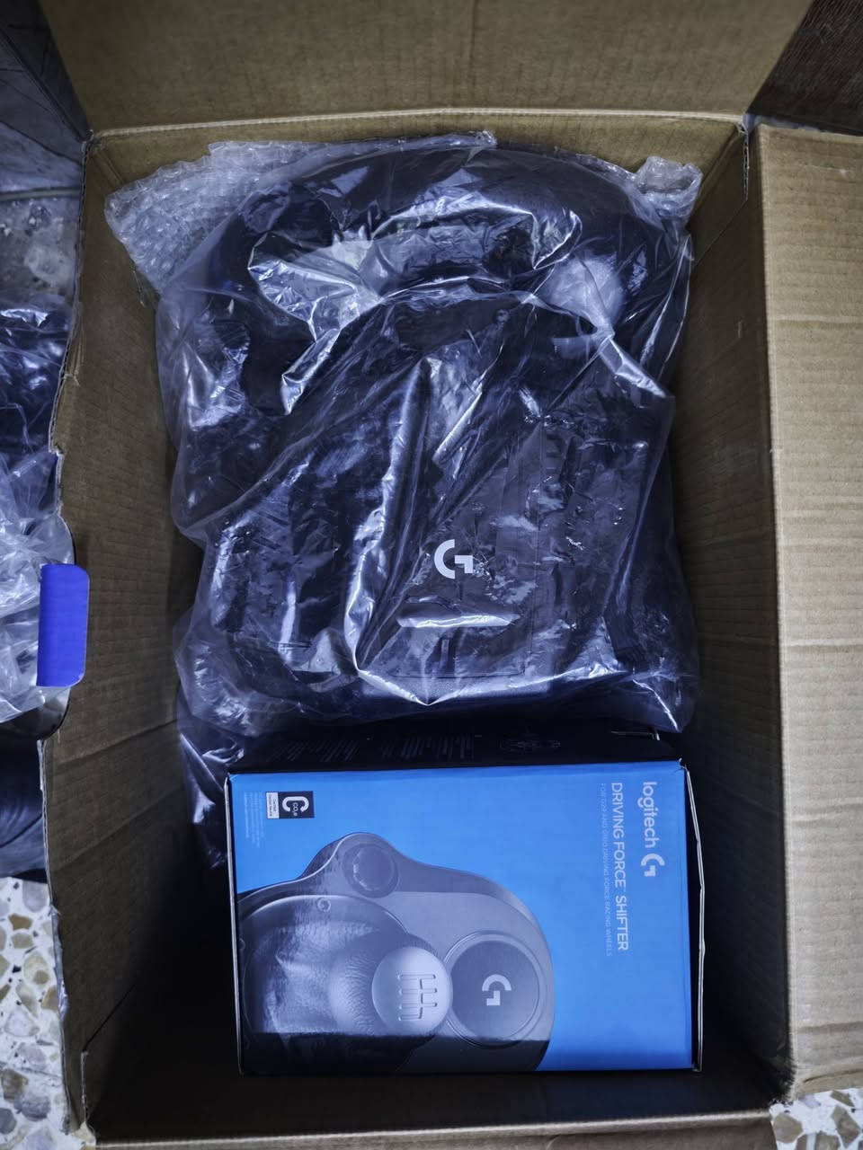 Logitech G923 Trueforce+ Logitech Gear shifter 6Gears+R
PC/PS
مستعمل استخدام قليل نظافة 95% الدوسات فقط عليهن تراب من الاستعمال من جوة لاغير
بقية القطع نظيفة مابيه اي مشكلة 
السعر 325 الف مع التوصيل لكل العراق
بي مجال قليل


**إذا كنت صاحب هذا الإعلان وتريد حذفه لأي سبب، رجاءا أرسل رسالة إلى الدعم الفني**