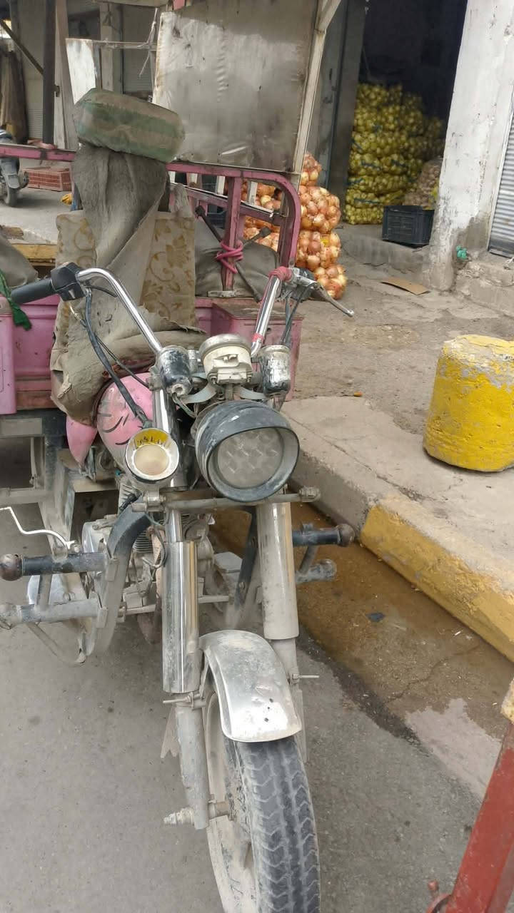 ستوته بسمي رقم انكيزي وشاصي مكفول كفاله عامه لبيع اومراوس السعر مليونين وميتين وبي  لشراي ولمو شراي لايخابر ‏‪***********‬‏ اليعجبه يخابر وبي خير ويدلل
