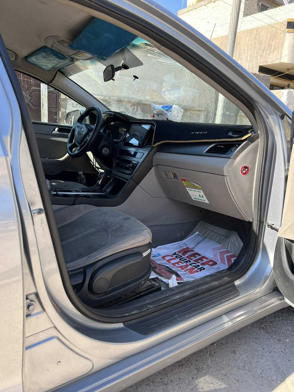 سلام عليكم سوناتا البيع موديل 2015 حادث بيه باب وجاملغ  
كير ومحرك خير  من الله. سعر 110 وبيه مجال حك الجيه شي وإذ اكو مراوس كامري 

مكان سياره بغداد نفق شرطه 

‭0781 118 3001‬ وبي وتساب
