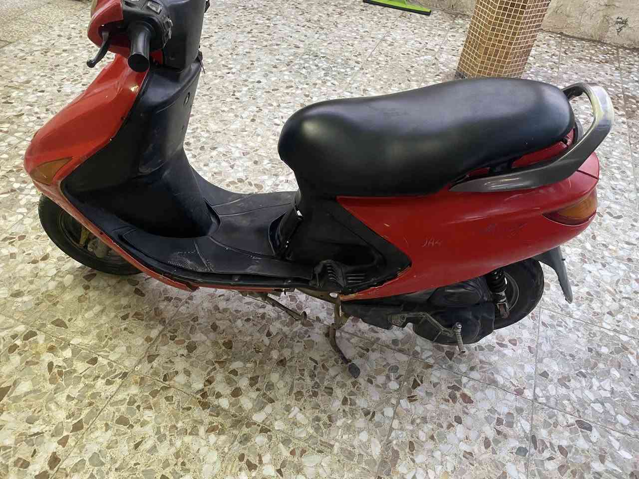 السلام عليكم
فراشة للبيع السعر 225 الف 
دراجة حلوة وخير من الله كله اصلي 
***********
