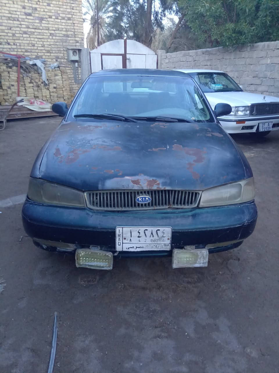 سياره اكردوس موديل 95 رقم كربلاء بسمي كير مكينه كولا خيرمن الله السعر 15 وبيه مجال لشراي رقم المبايل ***********
