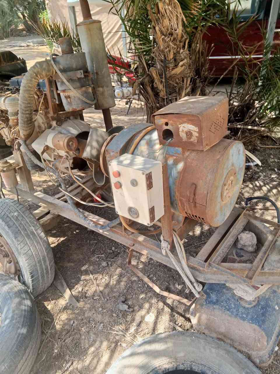 للبيع مولده كيه شغاله مانقصها اي شي  جنريتر 120امبير فري فيز اربع خطوط السعر 1700مليون وسبعميه وبيها مجال  ***********
