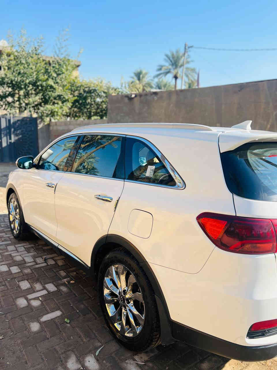 سلام عليكم 
للبيع كيا سورنتو 2020
كفالة عامة رقم بغداد دولي بأسمي وتحويل ثاني يوم ،،سبعه راكب مكينة 6 سلندر وباقي المواصفات معروفة …
 السعر.  275 وبيه مجال 
للأستفسار الأتصال على الرقم ***********
مكاني بكربلاء
