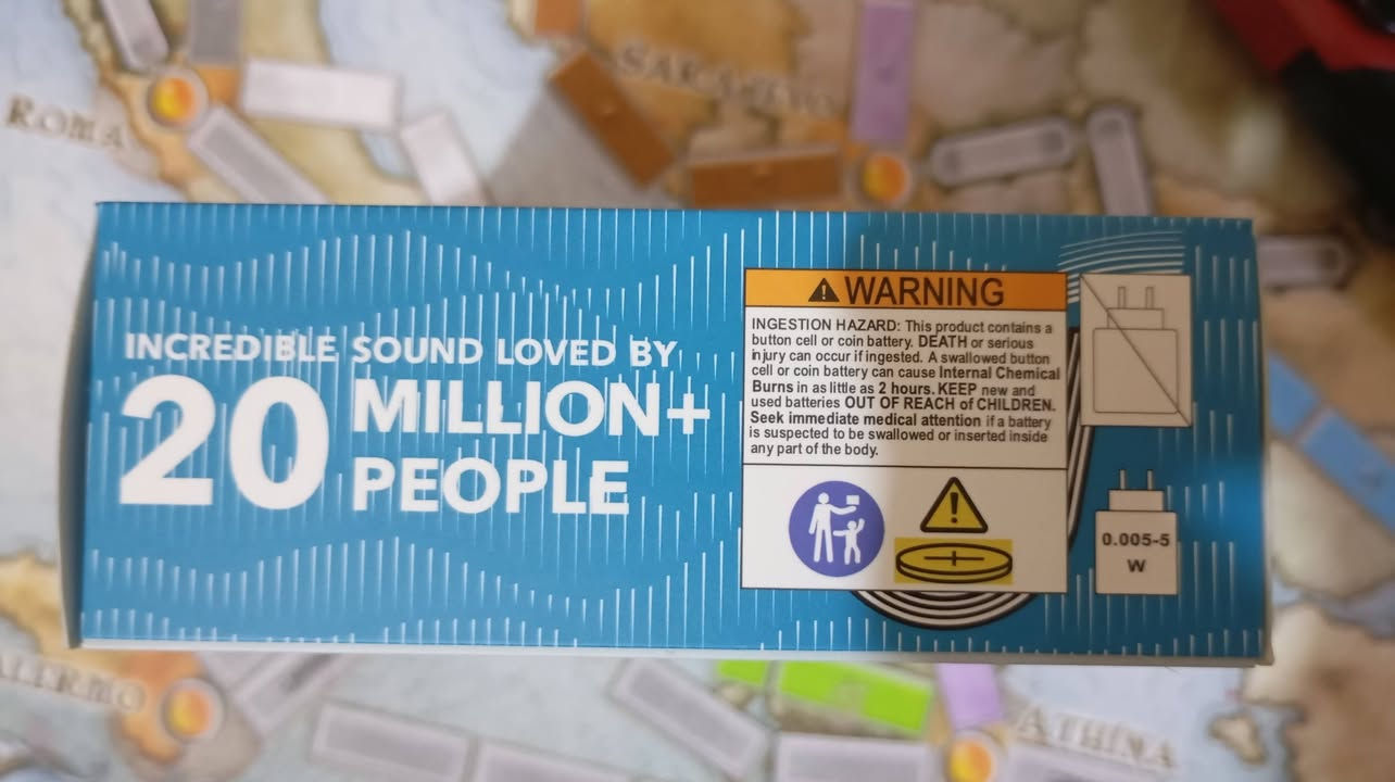 ايربود أنكر غير مستخدم اصلي سعره فقط 15 عندي شكم قطعة باقيات ***********
