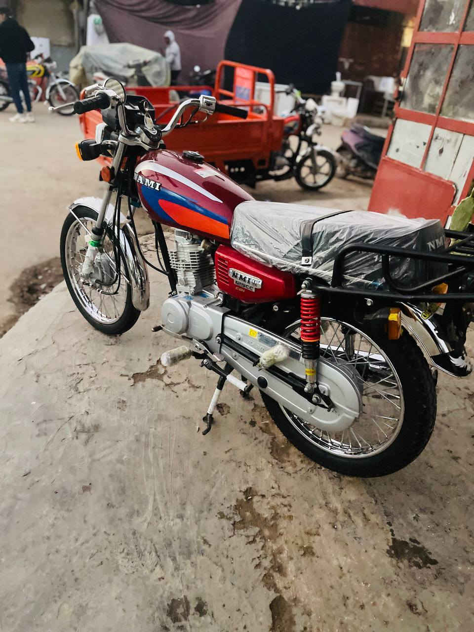 سلام عليكم دراجه للبيع شلامجه مديل 23 طالعه ب 24 دراجه اي نقص مابيه مكفوله شراي هاذه رقمي ***********
