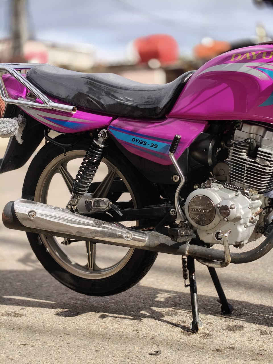 سلام عليكم دايؤن عضم رقم انكليزي بسمي تحويل مباشرجيولون مميز بنفسجي 23 شرط كفاله عامه من كلشي سويج سجينه نسختين دبل بلادي لايت جمجمه زنؤن مكاني كربلاء حي عامل السعر مليون 850 اتصل بيك خير دلل ميعجه سعر يطلع كبل ***********
