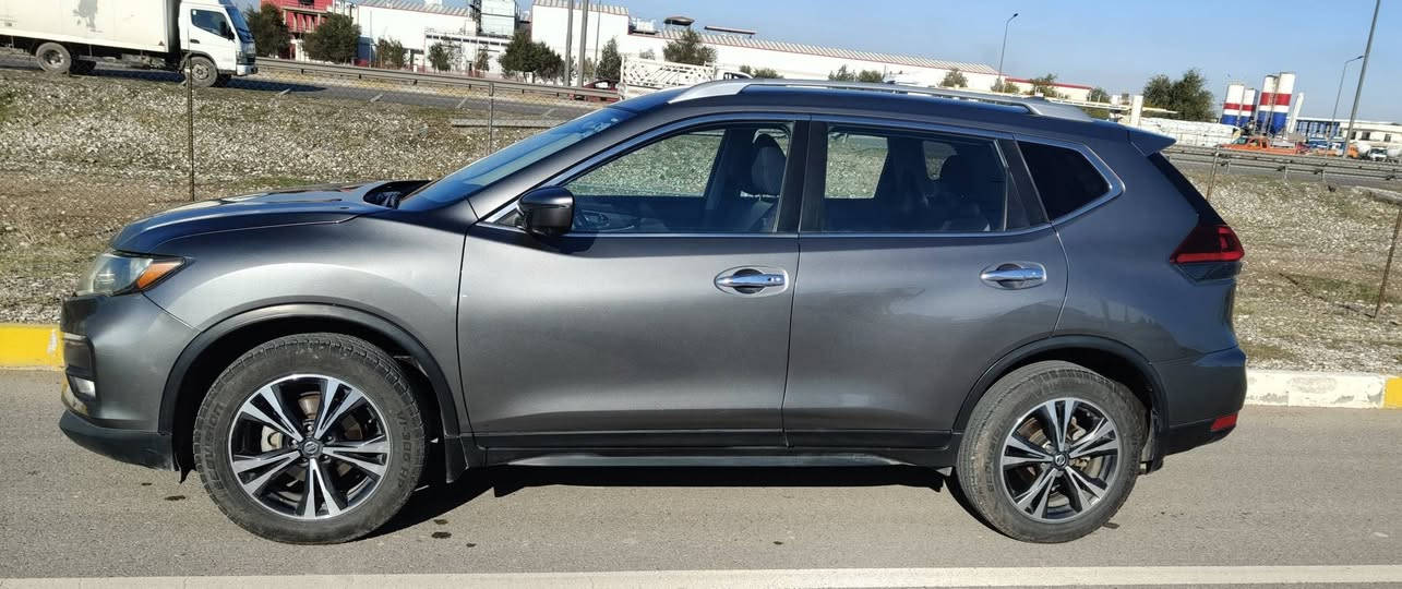 نيسان روج نفطي موديل 2019  Plas فول مواصفات ما عدا بانوراما فيئة SV.AWD  ضررها ربع بونيت صبغ بدون  ايرباك كلها سليمة محرك 4سلندر حجم 2.5 مواصفات  بصمة شغال دبل اكسل رادار  شاشة ايباد كاربلي 4 كاميرات ويل كروم 18  طخم اطارات جديدة كشن امامي كهربائية وتدفئة كشن خزن ميموري شاشة خاريطة  اوتو ستوب رادار خط أبيض بريك بصمة أوتو هولد ماشية 26 ألف ميل فقط يعني 42 ألف كيلومتر فحص براد و هزة جديدة سنوية جديدة لغاية 2030 والسيارة باسمي موجودة في اربيل سعرها 177 ورقة دولار وبها مجال للشراي رقم موبايل واتساب ***********... للبيع فقط.رقم شاصي موجودة داخل المنشور. أربيل, العراق
