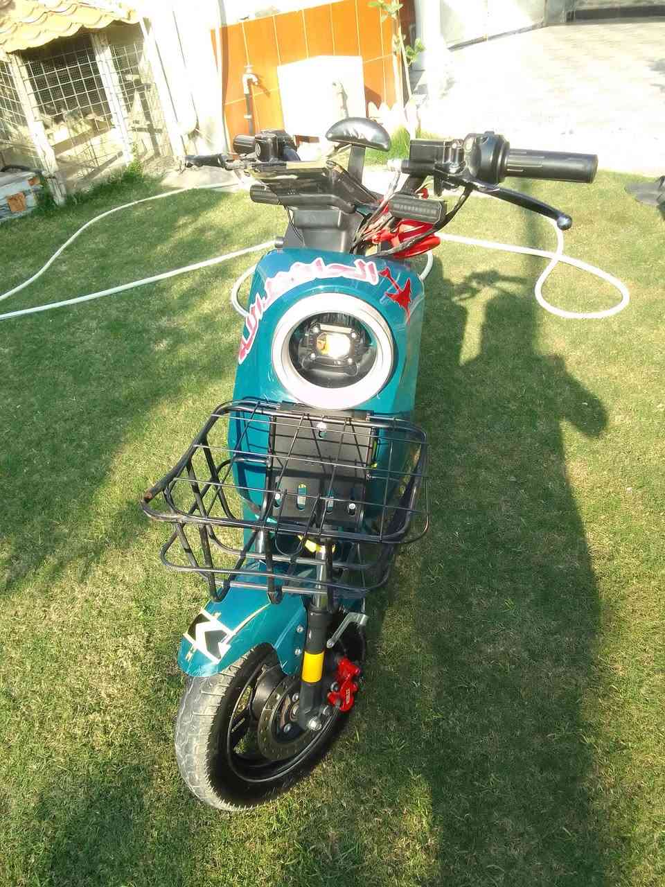 سلام عليكم باسكل شحن R9 بي بس البلوتاث بي وشة
وال اشاير ميشتغلن والباقي شغال كلة بطاريات 5الكبار كلوب ثلجي وعيون بومة حمر جديد الباسكل موديل 24سعر 325بي مجال قليل العنوان بعقوبة العبارة هاتف ***********
