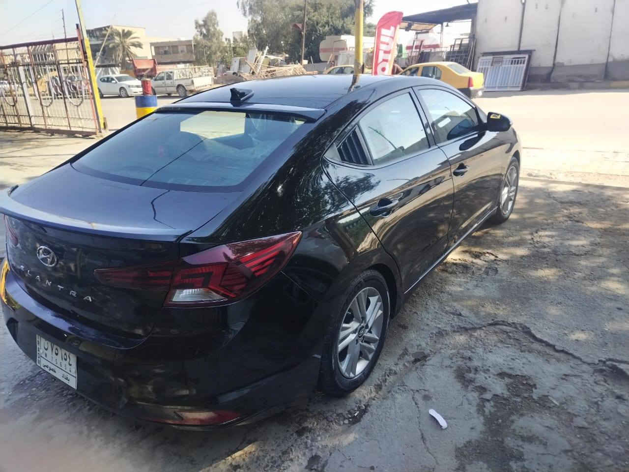 السلام عليكم ورحمة الله وبركاته من رخصة الادمن المحترم النترا ٢٠٢٠ كير ايتي صور الحادث مرفقة بالمنشور مع السونار سيارة نظيف مال جناي متعوب عليها بالعافيه عل الي ياخذها مكان السيارة بغداد سعرها ١٤٠ وبيها مجال بسيط الاتصال عل هذا الرقم ***********
