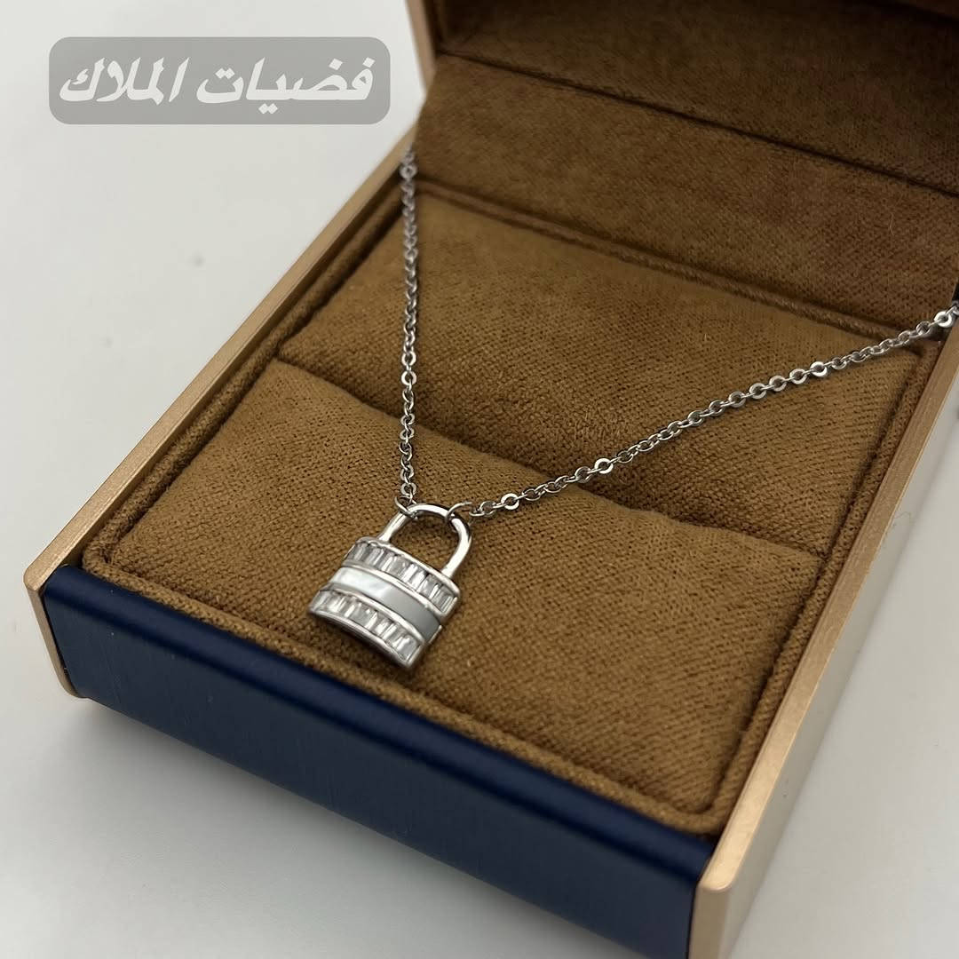 بعالم الفخامة والأناقة نقدم إليكِ المناسب لسحركِ 
فضيات الملاك ✨
📍المنصور شارع الرواد عمارة برج الماس قرب مول المنصور مجاور فلافل لبنان 
...📍للحجز او الاستفسار اتصل على الرقم ***********
قلادة سوار محبس فضة تخم سبحة تعليقة مفتاح 
#Baghda jwellery#Jewellery#beauty#gold#diamondIraqneclessejewellerydesiners
‏personalizedgifts customkeychains namesake inspirationalquote uniquegiftideas silveraccessories handcrafted giftsforher giftsforhim thoughtfulgifts memorablegifts keepsakes giftideas personalizedjewelry madebyme اكسسوار فضيات فضة عيار ختم
