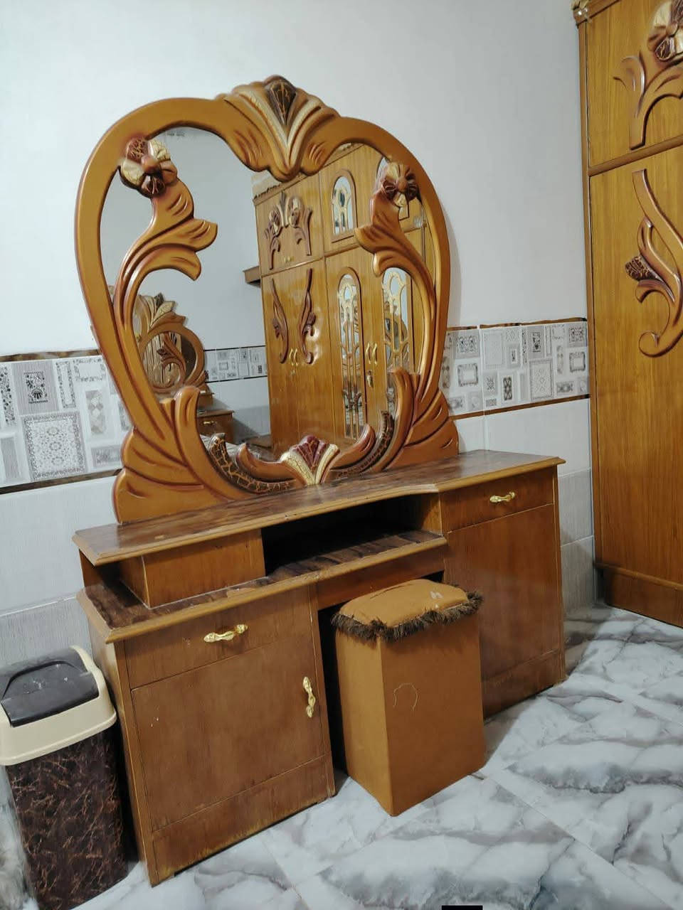 السلام عليكم غرفة نوم طابقين
مستعمله نظيفه مثل ماوضح بالصوره
السعر 750الف وبيها مجال شي قليل 
***********
