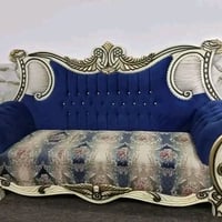 تخم ملكي • كنب