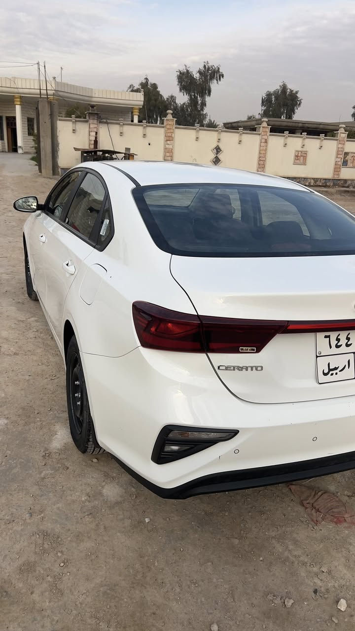 سلام عليكم
للبيع سيراتو خليجي 
موديل 2021
رقم اربيل 
ماشيه 118
محرك 1600
سياره مكفوله كفاله عامه
سعر 159 ورقه وبيه مجال
لل استفسار 
***********تصال
