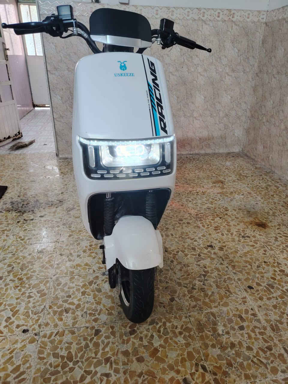 السلام عليكم مطور شحن أوباما نضيف السعر 550وبي مجال الاتصال ***********كورك ***********اسيا
