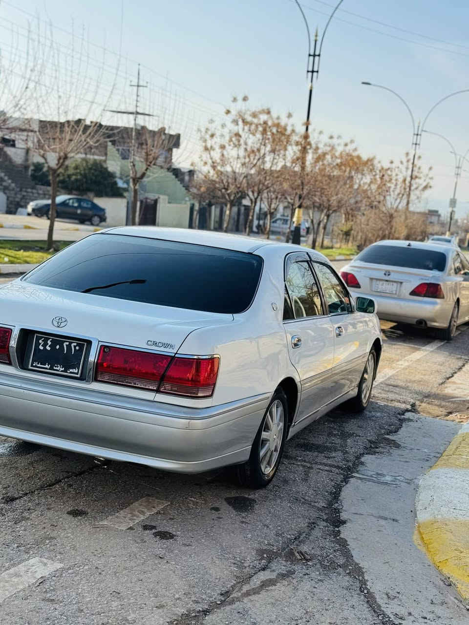 مه لیکه موس شانسی 175 مه کینه دیفۆر
دوکمەی په رده و کوشنو سوکان کاره با
پاش و پیش کریستال 
ویل نه جه مه سه یاره که یه ک دینار مه سره فی تیدا نییه 
به ردی سالۆنسای بۆ دانراوه ته وه 
کۆدی بۆکراوه 
شوین سلیمانی 50 گه لاو مه جال 
سه یاره به مه سجم ناکردیت 
 م ***********
