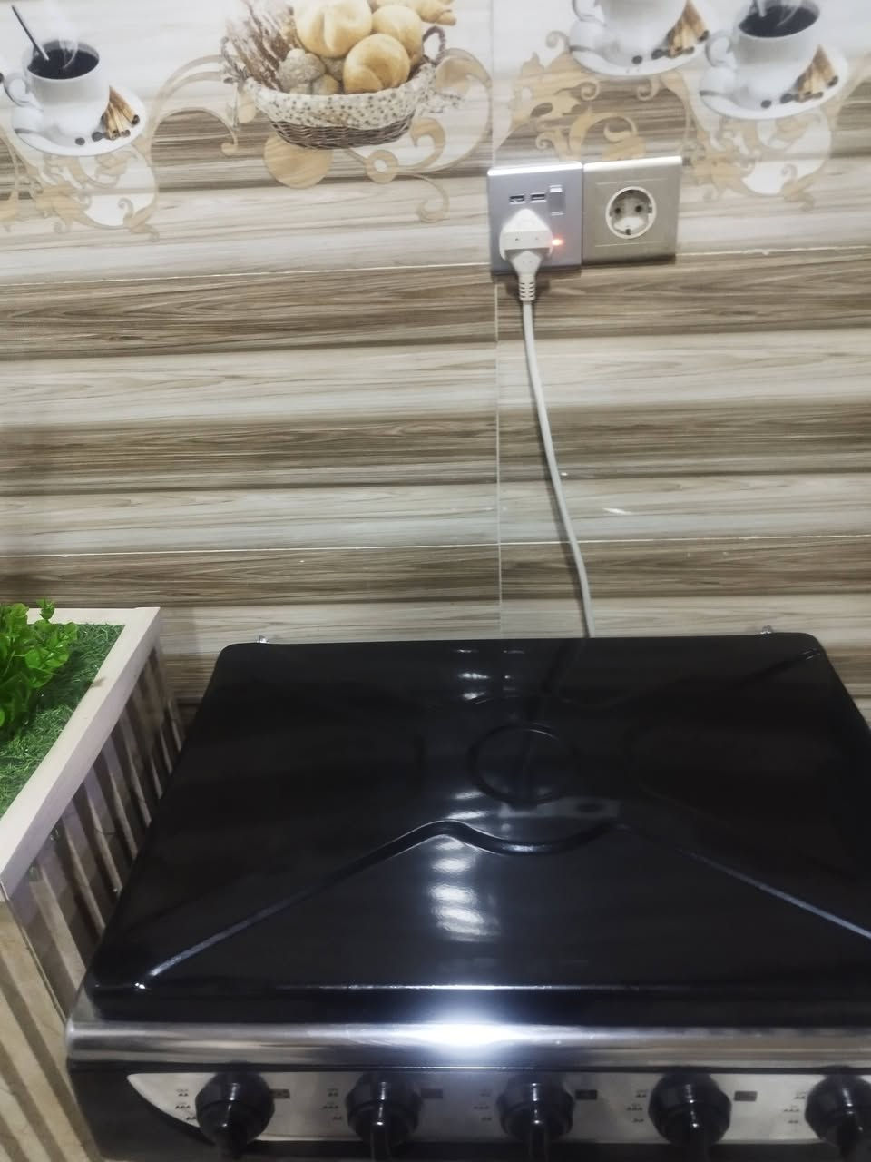للبيع طباخ خمس عيون مع الميز مالته بدون اوفن صناعه المانيا الشراي يتفضل خاص


**إذا كنت صاحب هذا الإعلان وتريد حذفه لأي سبب، رجاءا أرسل رسالة إلى الدعم الفني**