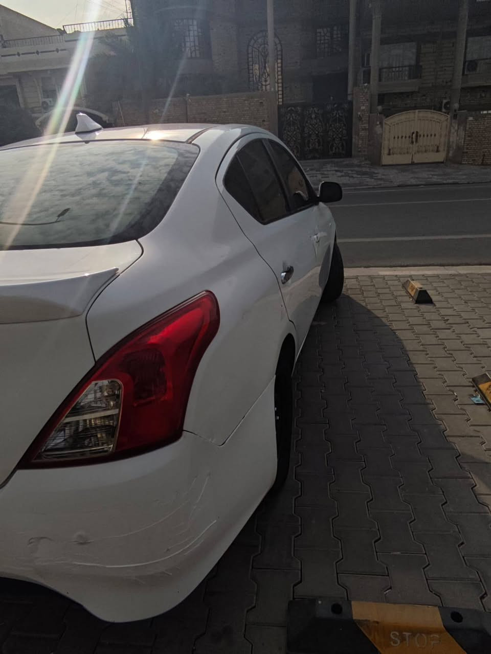 السلام عليكم 
اخوان للبيع 
نيسان صني 2022
لون ابيض 
بيها صبغ اربع قطع 
جاملغات خلفيه +جنطه + جاملغ امامي صفحه السائق
ماشيه 163الف 
معوقين بصره 
العنوان البصره -المعقل 
السعر 92مع المجال القليل 
رقم الهاتف ***********
