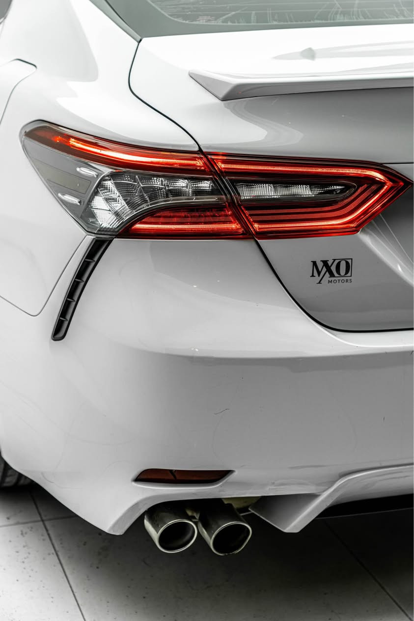 سيارة شبابية كلش حلوة و مرتبة 😍🔥
قبل كل شي سعرها (235$) ورقة و بيها مجال

Toyota Camry 2022
تويوتا كامري ٢٠٢٢
مواصفات XSE فول بدون فتحة سقف

مكينة ٤سلندر حجم ٢.٥لتر تنفس طبيعي
ماشية 67,000 ميل فقط و بحالة ممتازة 

ضرر السيارة جاملغ و حافة الباب بدون دواخل نهائياً ايرباك الدكمة سستم شركة ١٠٠٪؜

السيارة رقم و سنوية جديد رقم دولي شرط التحويل

مكان السيارة دهوك معارض السيارات
رجاء التفاصيل كلها مكتوبة
للتواصل كورك - واتس اب 
☎️(***********)☎️ دهوك, العراق
