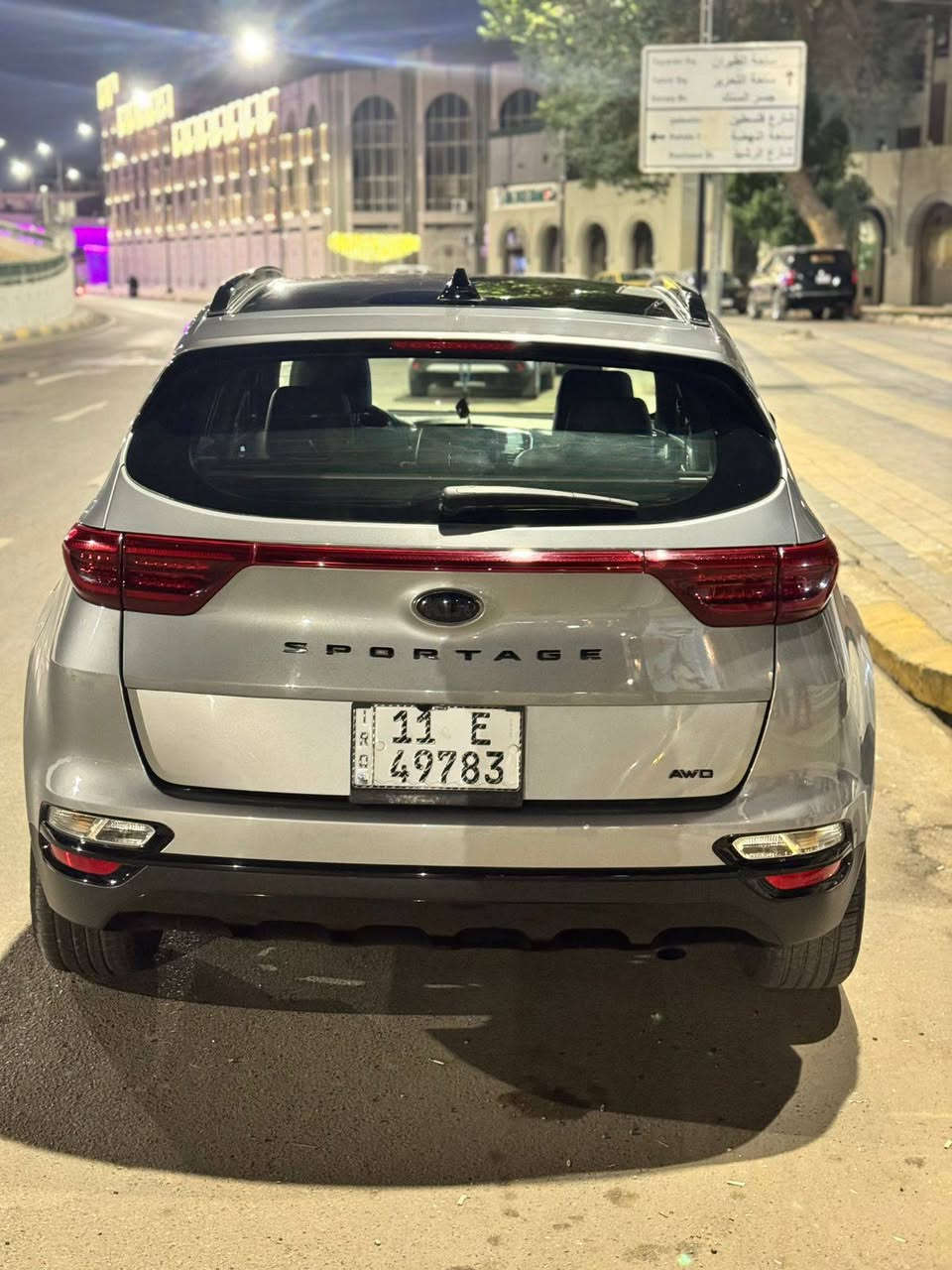 سبورتج 2022
فول مواصفات  
حادثها جاملغ امامي وشبر بارد من باب السايق والباقي مكفوله سعر 200$ وبيها مجال 
للتواصل *********** بغداد, العراق
