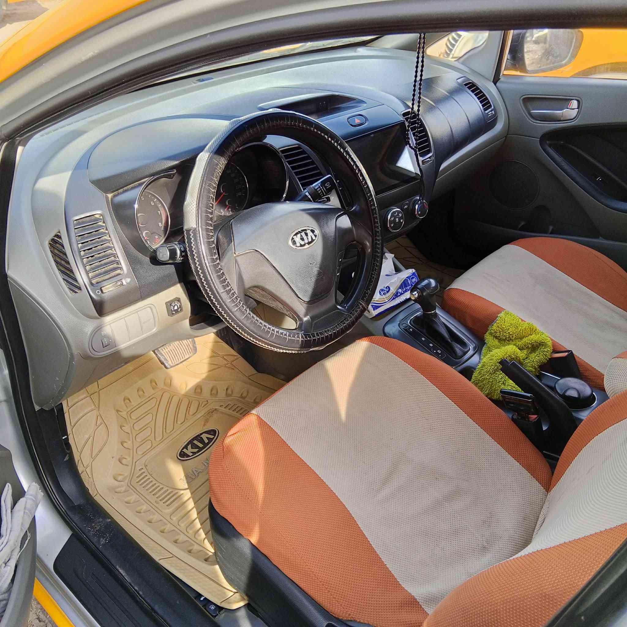 السلام عليكم
كيا سيراتو موديل 2015 رقم قادسية بأسمي خليجي مكينه 1600 مصفره هيئة وغرامات سياره جاهزه بدون نقص منظومه غاز جديده يعني انسى الصرف سعرها 113 بيها مجال للشراي مكاني ناصريه  *********** 
مكلف بالنشر اي أستفسار أتصل
