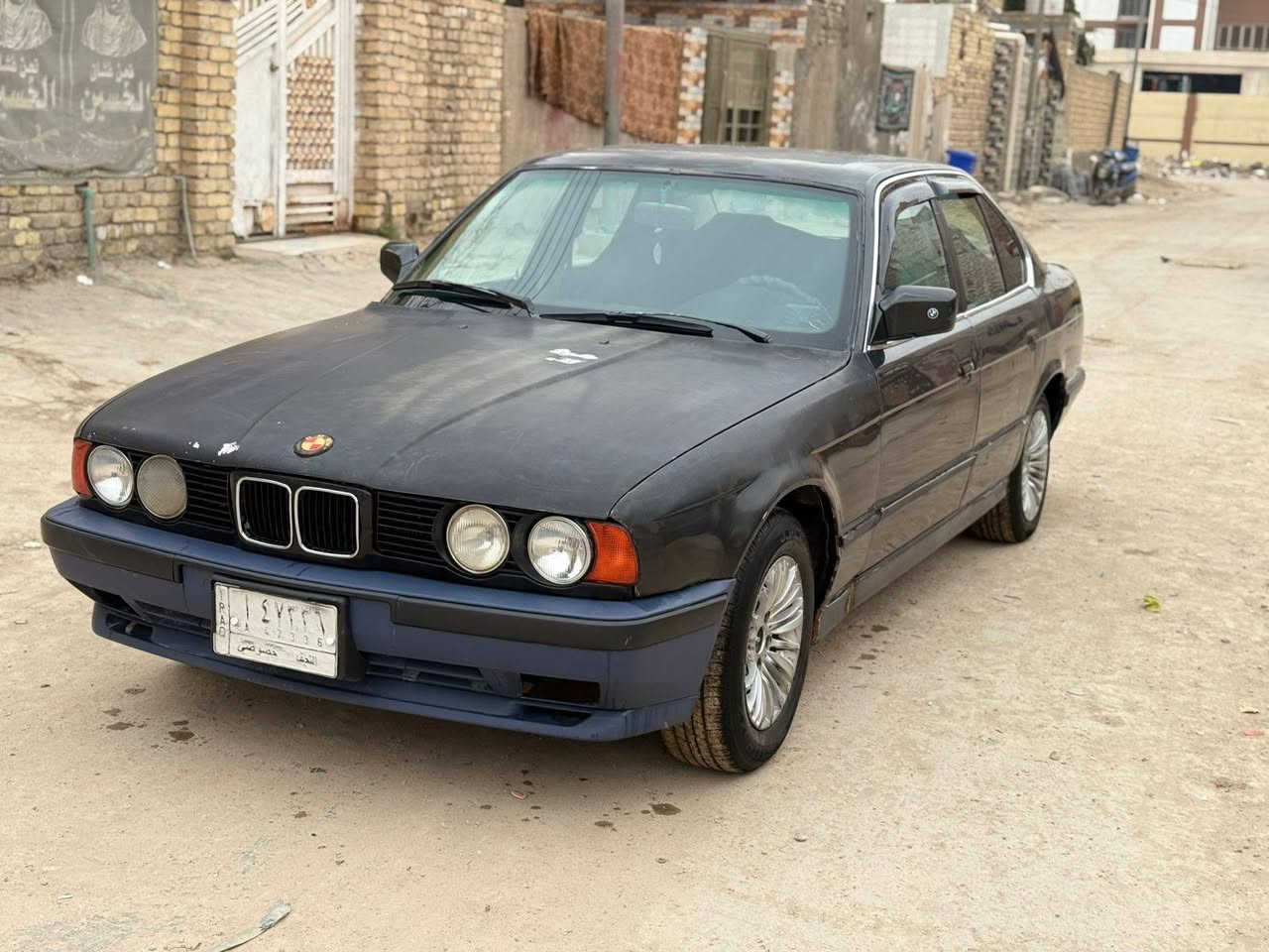 السلام عليكم
سياره بي ام دبليو 
موديل 89 
گير تو ماتيك 
سنويه نافذه لـ27 
مكينه وگير في فيتي 
مكفولات كفاله عامه 
حداديه نضيفه 
كهربائيات كلها شغاله 
تحويل ثاني يوم 
رقم نجف السياره راعيها بلبصره 
مشروع وطني 
الشراي يراسل واتساب او يتصل ما ارد ع تعاليق لانو ما متواجد بلفيس بوك  
العنوان بصره قضاء المدينه بني منصور 
رقم الهاتف ***********
