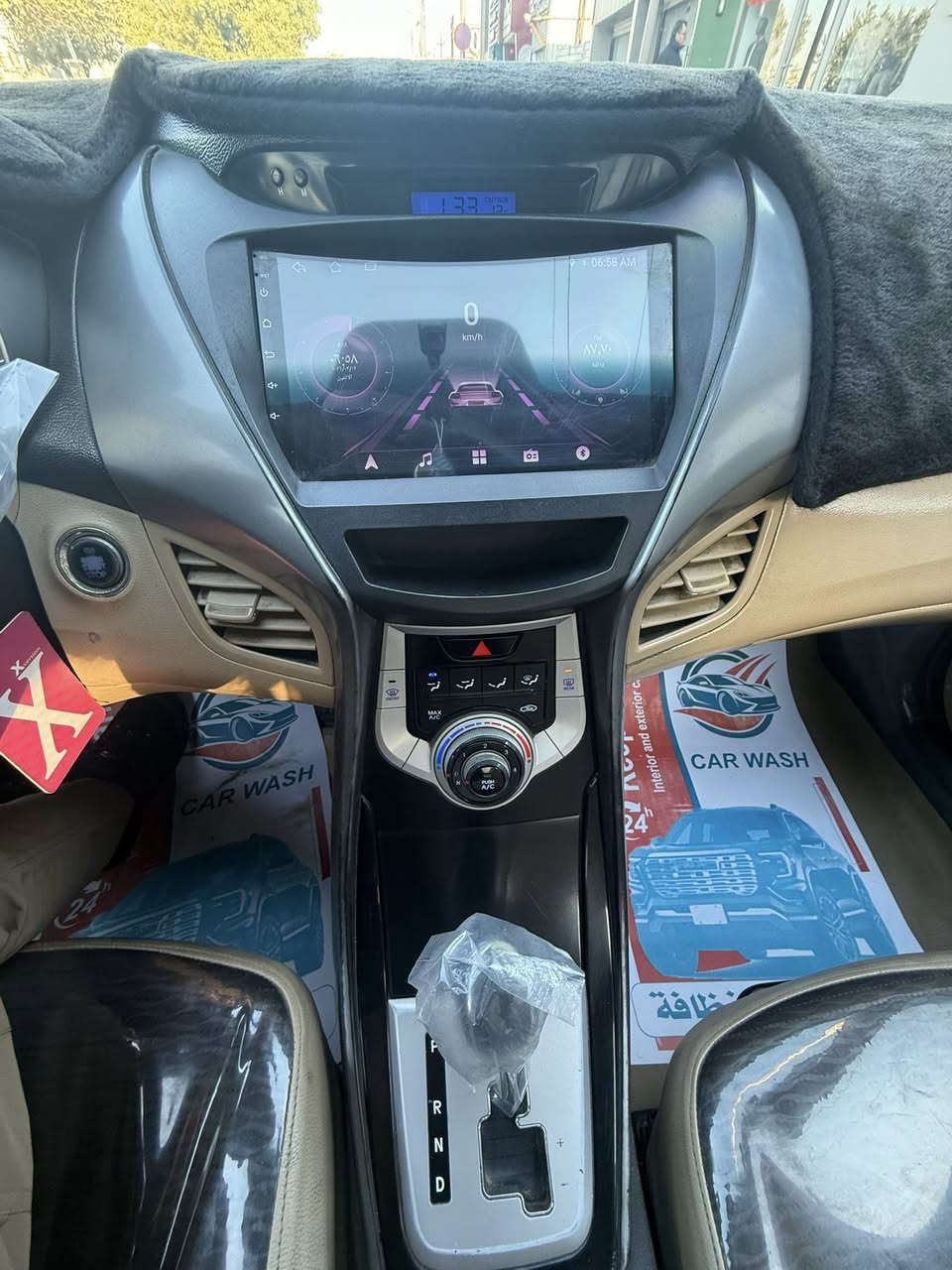 النترا  2012  وارد خليجي GLS
فول موصفات 
اشاير بل مري 
سلايد روف 
بصمه تشغيل
مكينه 1800
رقم بغداد أنكليزي 
سنويه بأسمي 
للبيع عارضها ب 105 وبيها مجال 
عنواني بغداد رقم الهاتف ***********
