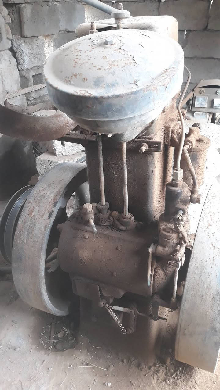 السلام عليكم لستر مولد توب لاند
مع دينو١٢ كي في شرط ملف نحاس مامفتوحه شركه لستر جاهز
تشقل وتفحص شرط الشقل السعر ٤٠٠ قفل استفسار علرقم ***********
