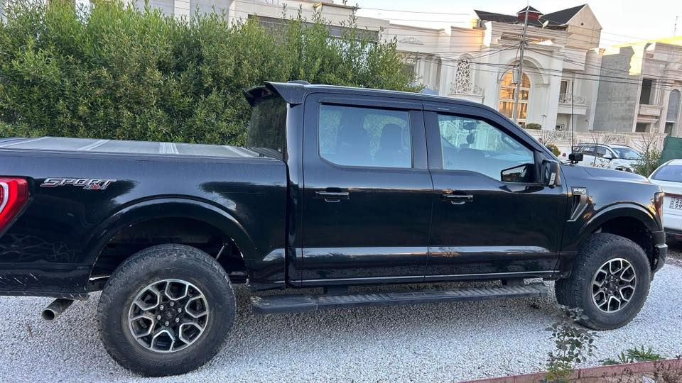 للبيع
التواصل واتس اب *********** 

Ford f150 xlt sport 

موديل ٢٠٢٣

سيارة خليجي شركة القاصد 

مواصفات سبورت 

محرك ٨سلندر ٥٠٠٠

فور ويل 

٧ وضعيات قيادة 

كير ١٠ نمر 

كامرات ٣٦٠ 

اربع كامرات 

رادارات امامي 

رادار جانبي نقاط عمياء 

رادار خلفي 

حساسات خلفية 

شاشة عدادات نص دجتل 

شاشة جبيرة فول مواصفات وكار ابل بلي 

تدفئة كشنات 

كشنات كامل كهرباء 

تبريد قطعتين 

يعني السيارة فول مواصفات عدا الجلد والفتحة 

الاضافات الي عل سيارة 

كت ترفيع امريكي اصلي ماركة راف كنتري ٣انج 

تاير حجم كبير يوكاهاما جيو لاندر 

كفر بدي مسح اصلي اربع قطع 

لايتات خارجي امامي. 

امريكي اصلي راف كانتري 

السيارة مكفولة من الصبغ والبارد كير ومحرك بشرط 

السيارة ماشية ٨٤ الف كيلومتر

السعر ٤١,٠٠٠ اربع شدات وعشر ورقات وبيها مجال للجاد
