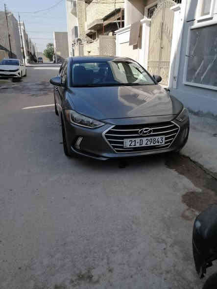 السلام عليكم النترا 2018
السياره نص فول 
المواصفات عاديه نقطه عمياء 
تحكمات ستيرن جهتين 
حساسات خلفيه 
شاشه اعطال 
باتري جديد 
السياره ماشيه 190 الف 
صور الحادث بالمنشور 
السعر 118 بيه مجال 
سياره جاهزه 
***********
