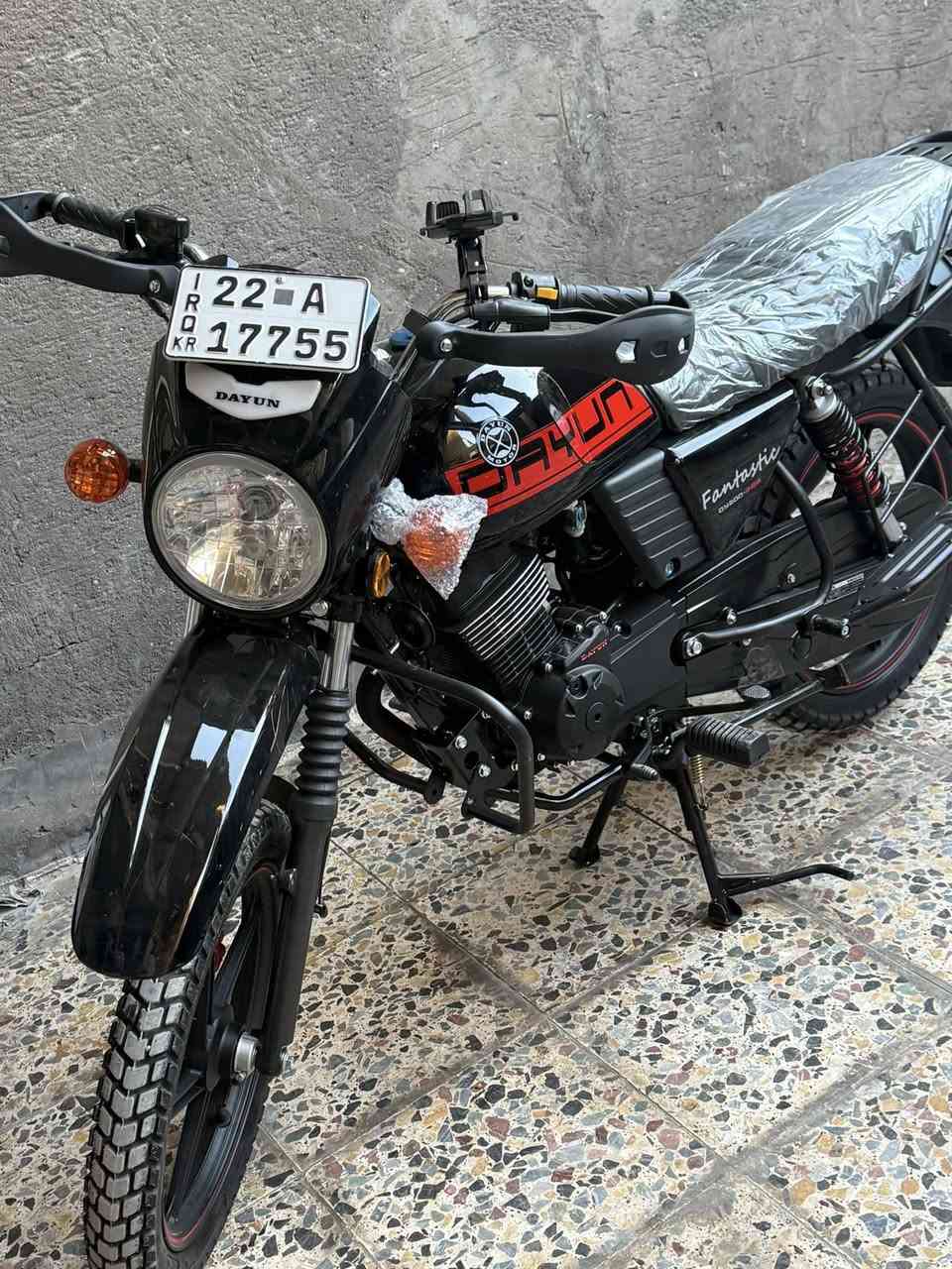 دايوان 2025 للبيع مستعجل ع بيعتهه 2550 ملونين او خمسميه او خمسين 
***********
