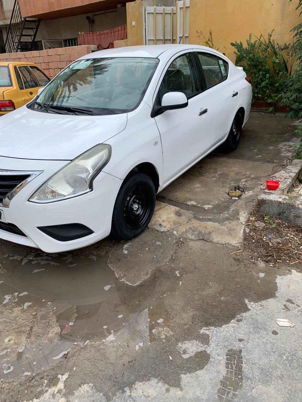 سلام عليكم للبيع نيسان سني  هندي موديل ٢٠٢٠ بغداد رقم الانكليزي بسمي ماشية ١٢٥ بيها باب مبدل ومكانين بارد فقط السعر ١١٠ وبيها مجال بغداد حي القاهرة ***********
