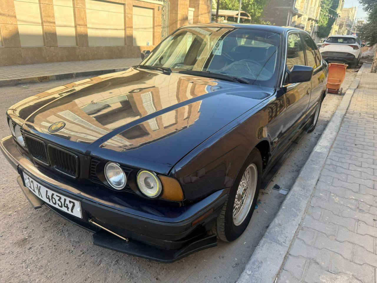 السلام عليكم
للبيع بي ام دبليو 535
موديل 1992
السيارة خير من الله
گير محرك تخم تاير دواخل ان شاء الله كله جديد
رقم بغداد بأسمي
سنويه لل2030
شرط التحويل
السعر 47 وبيها مجال 
مكاني بصره ابي الخصيب
***********
