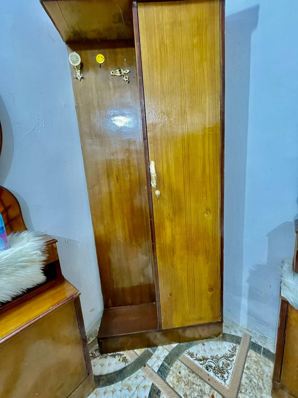 غرفه عراقيه البيع سعر 500 وبيه مجال عنوان زبير   رجا مو شراي لايتصل ***********
