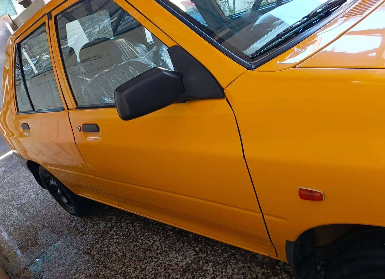 سايبا  23  استلام شركة 
كفاله عامة 
 تخم تاير جديد 
اسبير منازل /ماشيه 70 
 سياره نظيفه 
العنوان بغداد 
 هاتف***********
