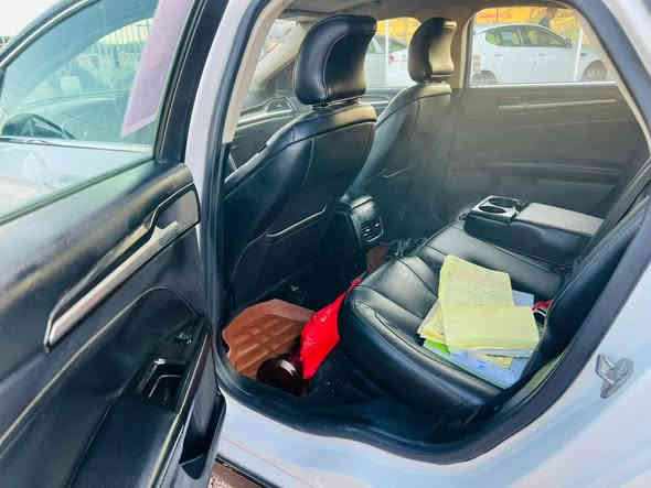 سلام عليكم فورد فيون (Ford Fusion   مديل 19للبيع فقط فول مواصفات اس ارتي فتحة سقف تحكمات فول للخير رقم بغداد حادثه موضح بلصوره وجاملق سرقه عارضه 120 وبيه مجال عنوان زیونه رقم الهاتف *********** متوجد بس اتصال
