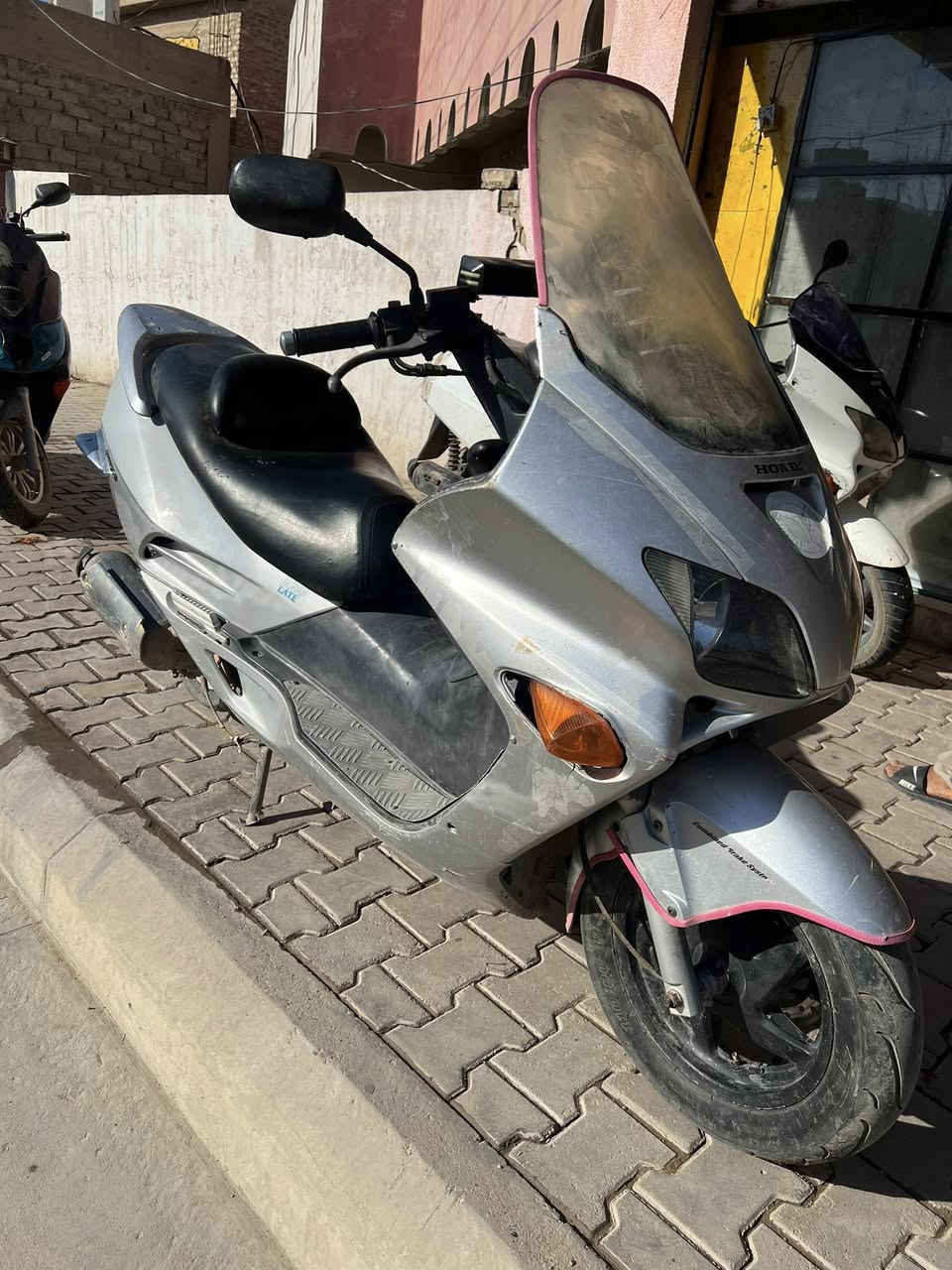 مكلف بل نشر.  دراجه فورزا كفاله عامه نص نكره شلعه تشلع التبليط ب650 وبيه مجال بسيط ديالى الخالص ‭0787 430 6419‬
