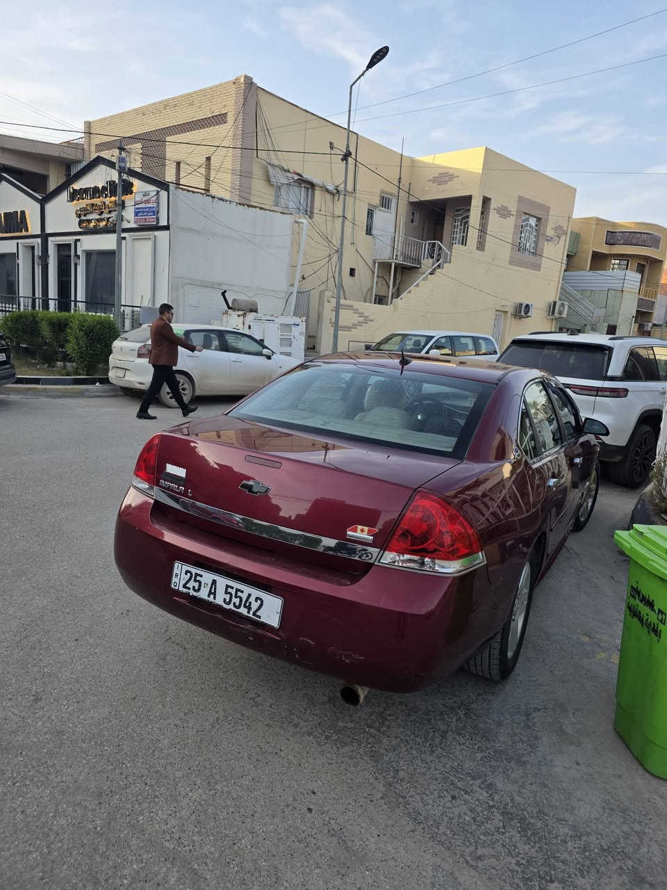 السلام عليكم 
امبالا ٢٠١١ رقم كركوك محرك 3500
السيارة كلين بدون حادث 
مكان السيارة ديالى بعقوبة 
السيارة جاهزة من كلشي كير مكينة  تبريد تدفئة داخل جديد 
سنوية جديدة 
السعر المطلوب 107 وبيها مجال بسيط
مكلف بالنشر رقم صاحب السيارة ***********
