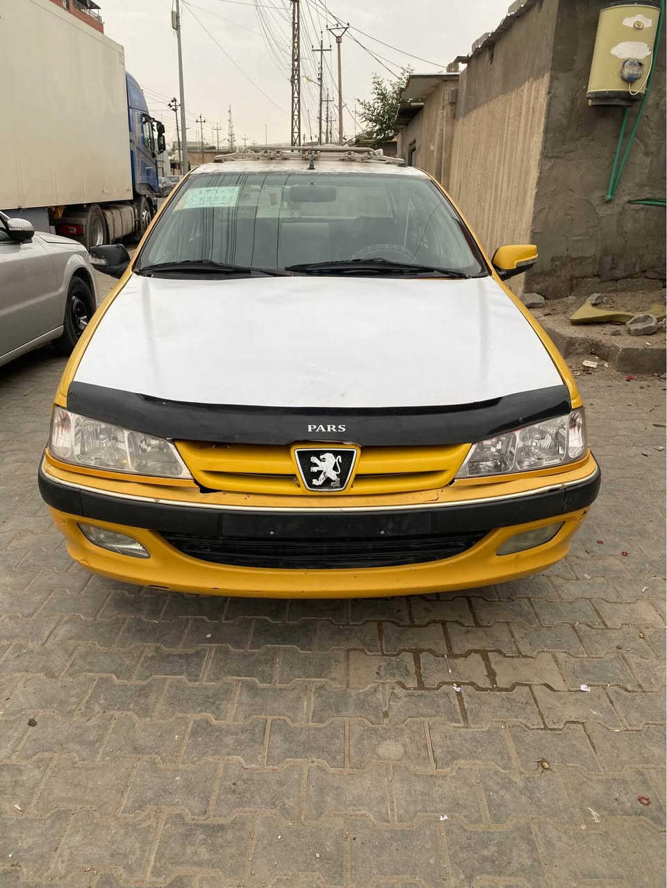 السلام عليكم بيجو بارص مديل11 مكفوله من كير ومكينه جديده وبدي كوم حديد سنويه ل2027 ورقم موجود بس ع تحويل  للبيع او مراوس مامتواحد ع الفيس تصل وبلخدمه/*********** البصرة, العراق
