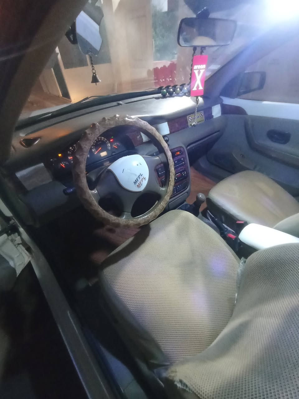 سلام عليكم سمند 2011 للبيع سياره جاهزه من كلشي السعر45 اوبيه مجال مكاني حله ورديه  رقمي ***********
