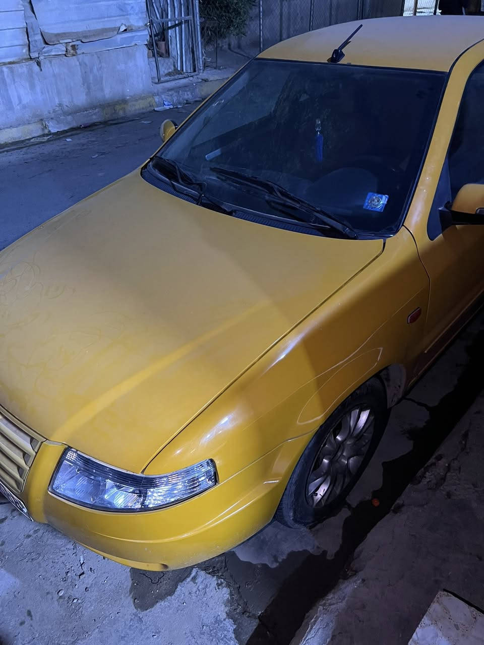 سلام عليكم ✋🏻
سمند سوران تكسي مديل 2018 
محرك فرنسي 🚀
رقم بغداد بسمي تحويل ثاني يوم 
بيه ضربه من كدام + ايرباك طاك 
مكاني بغداد الامين الثانية ***********
سعر 55 و بيه مجال تجي اتشوفه و تدلل
