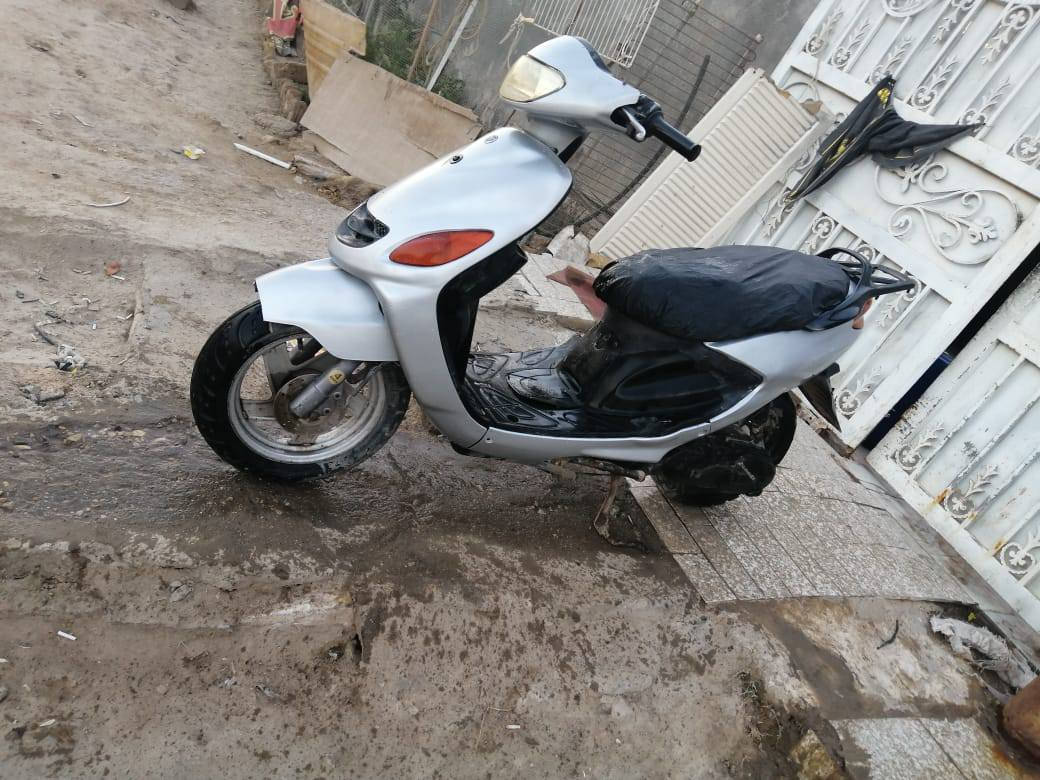 اكزز نضيفه. كامله كل نقص مابيها شلعه مكينه ناعمه سلف هندر اشاير بك لايت كله شغال ب300 وبيها مجال ***********
