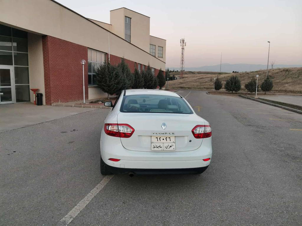 رینۆ فلۆنس
***********
*********** 
مۆدێل 2015
مەکینە 16
مەکینە تیدا
2 پەلە بۆیاخ
تەرزەیەکی کەم
بۆ زانیاری زیاتر پەیوەندی بکەن
سلێمانی السليمانية, العراق
